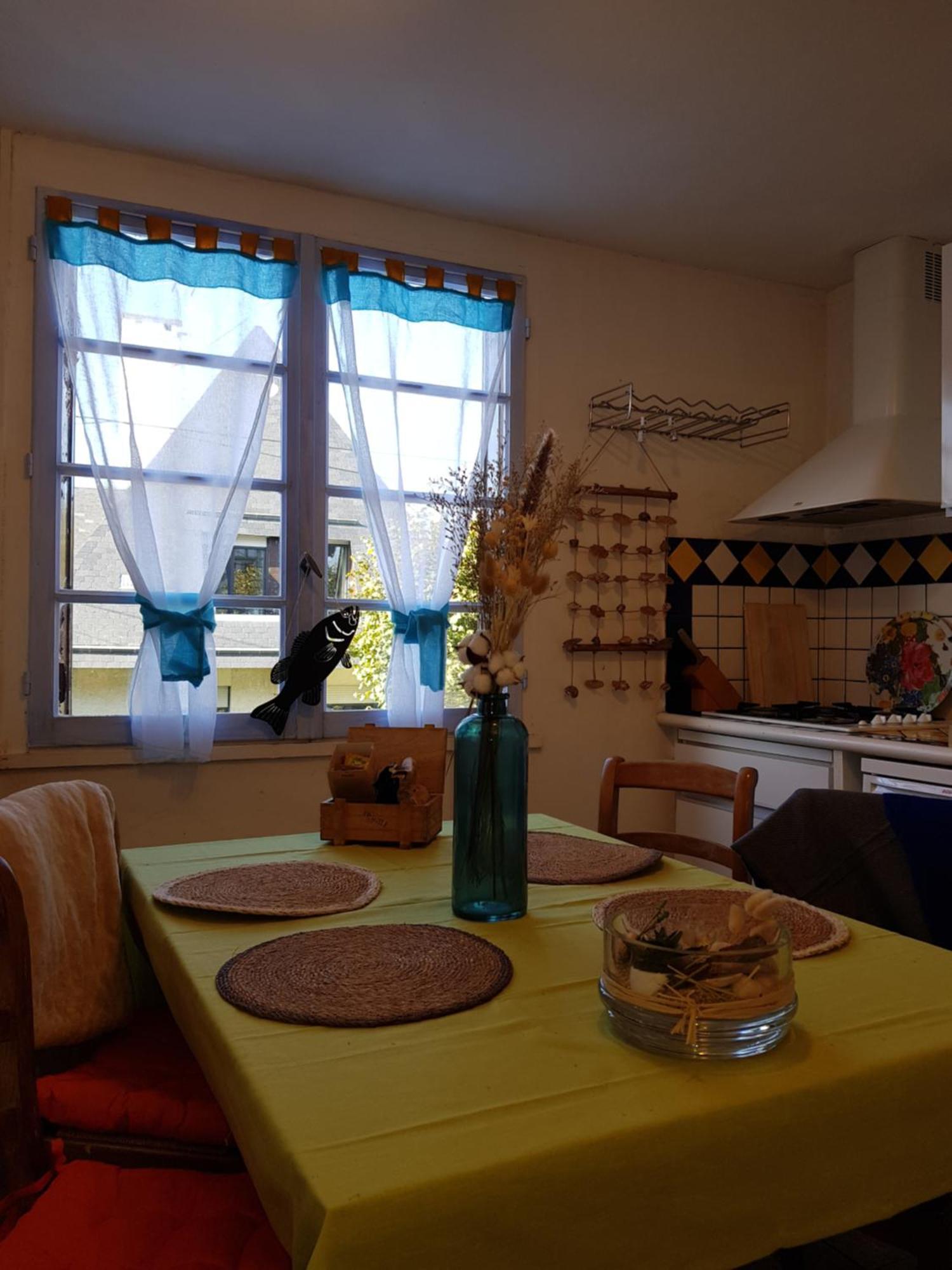 Herm'S Petite Maison Atypique Et Cour Privative - Avenue Du Marche - Ideal Couple Ou Jeunes Parents Cabourg Exterior photo