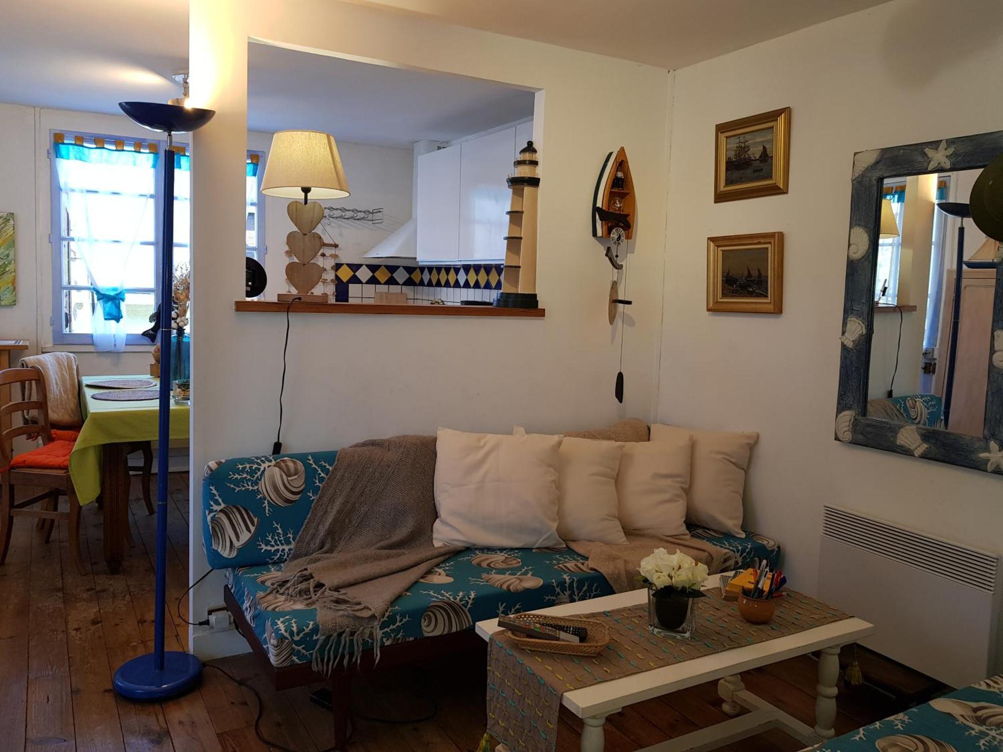 Herm'S Petite Maison Atypique Et Cour Privative - Avenue Du Marche - Ideal Couple Ou Jeunes Parents Cabourg Exterior photo
